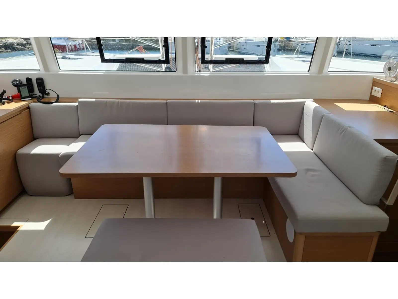 Lydia III, Interior image