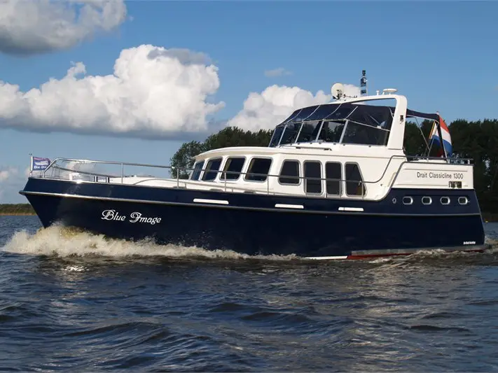 Drait 52, Main image