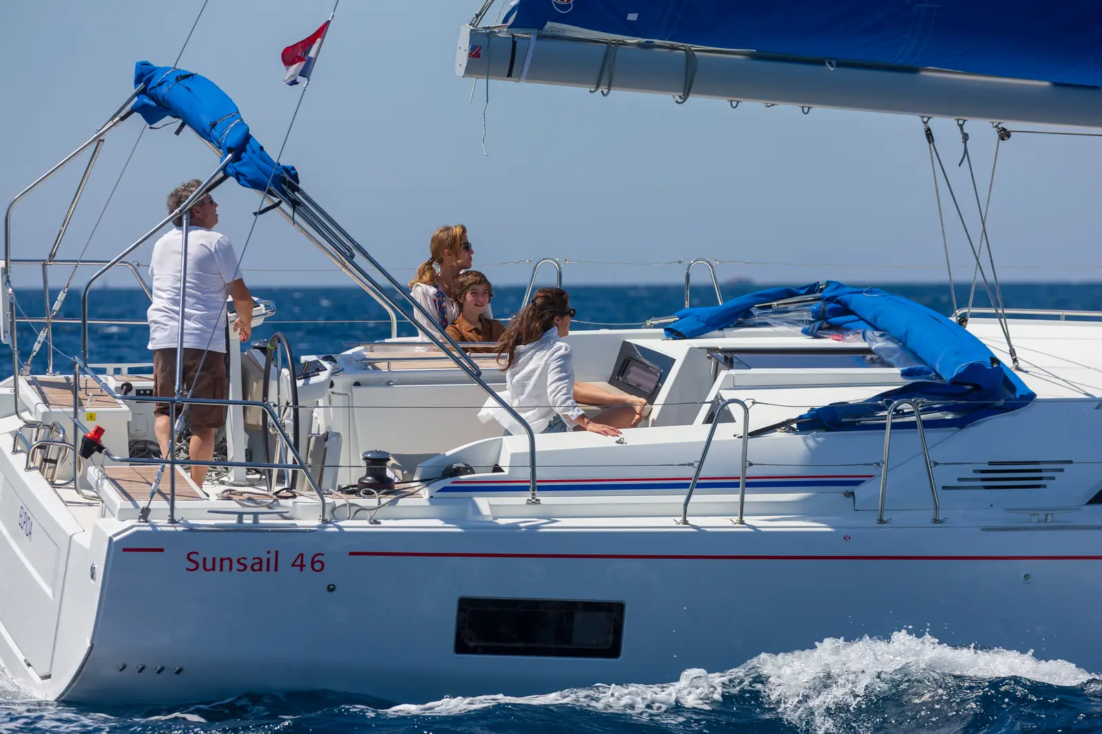 Sunsail 46.4 Premium, photograph 3