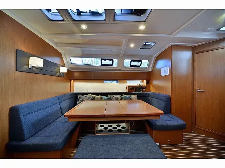 Bavaria Cr46 2018, Interior image