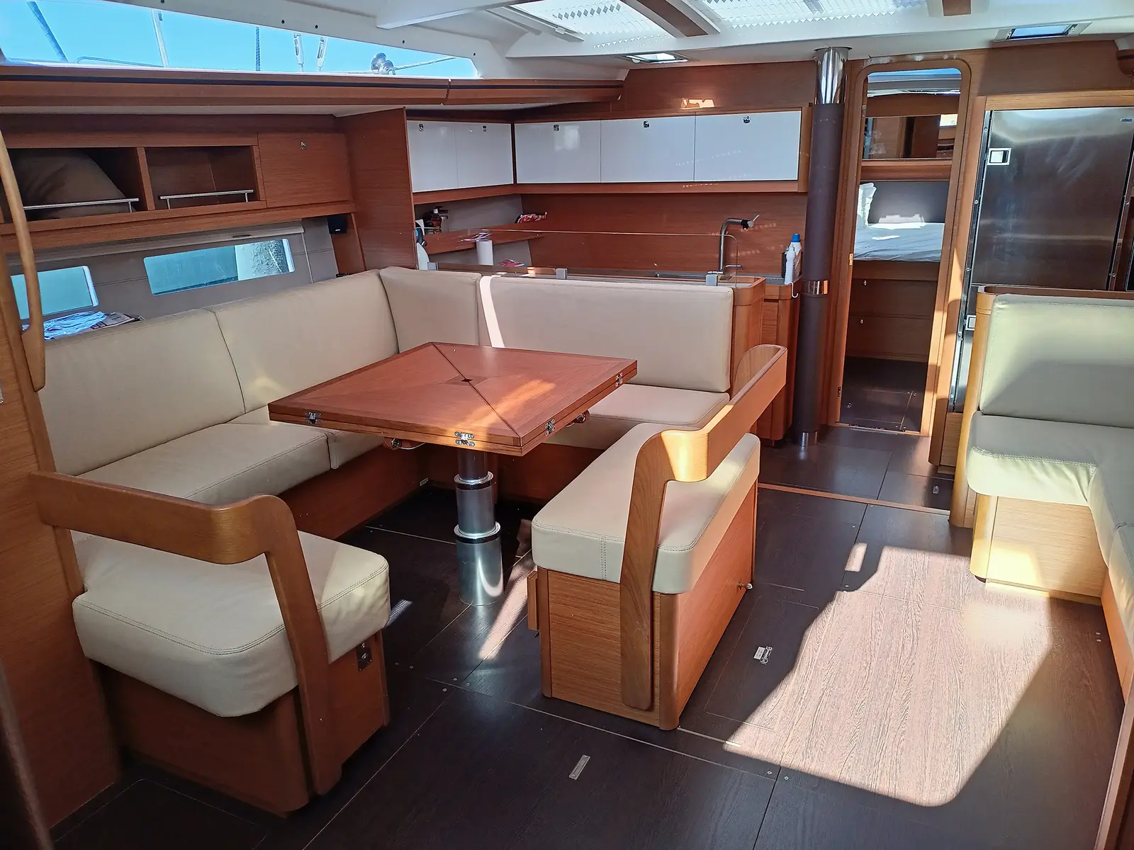 Poseidon, Interior image