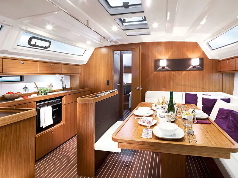 AF-BC46(III), Interior image