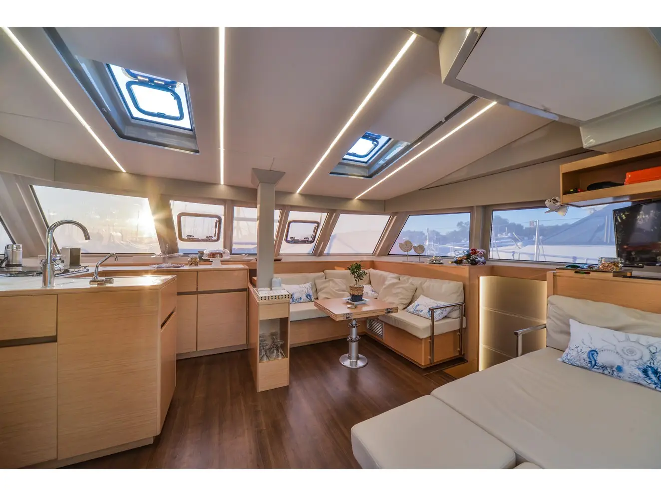 ODYSSEY, Interior image