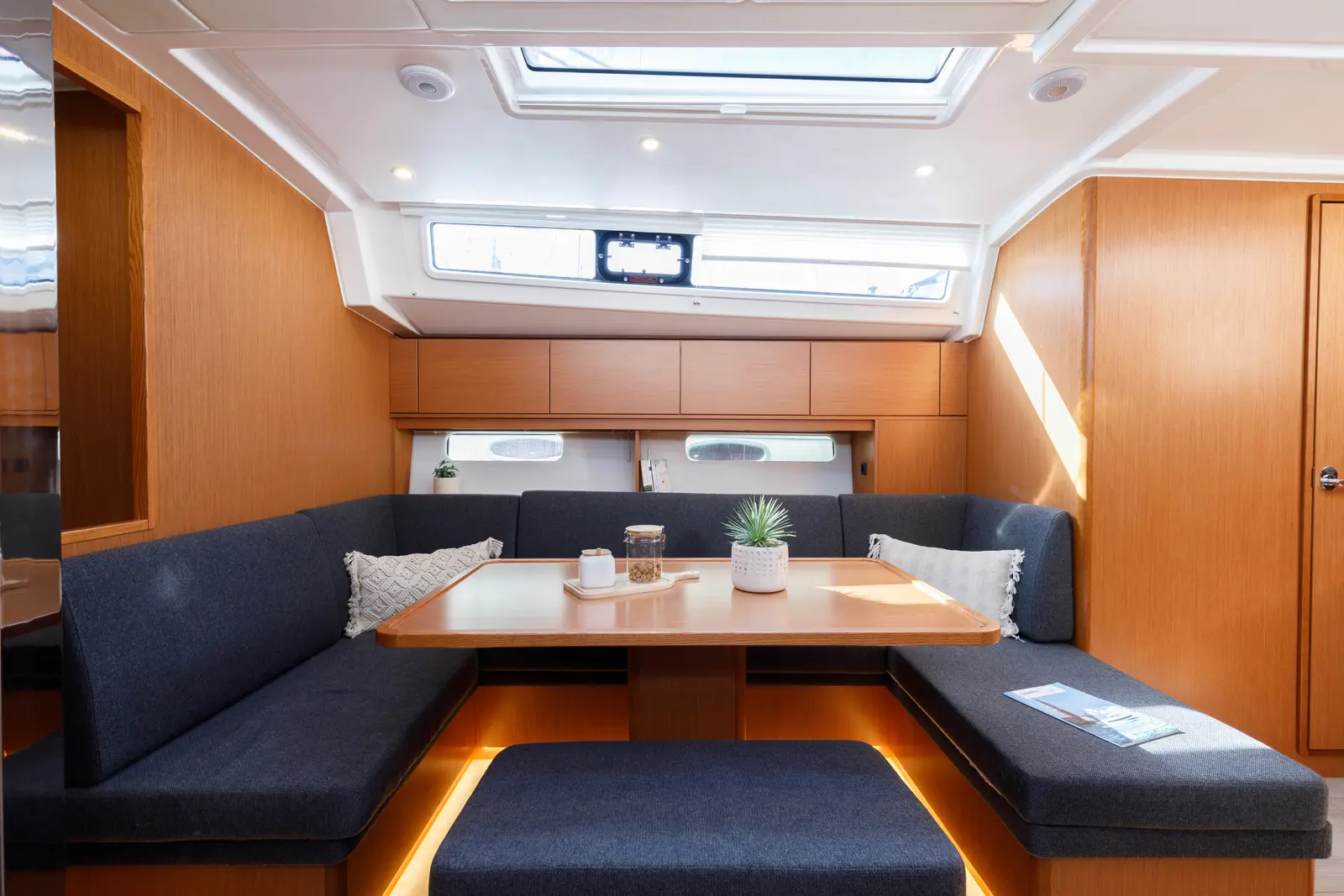 Captain Melianos, photograph 8