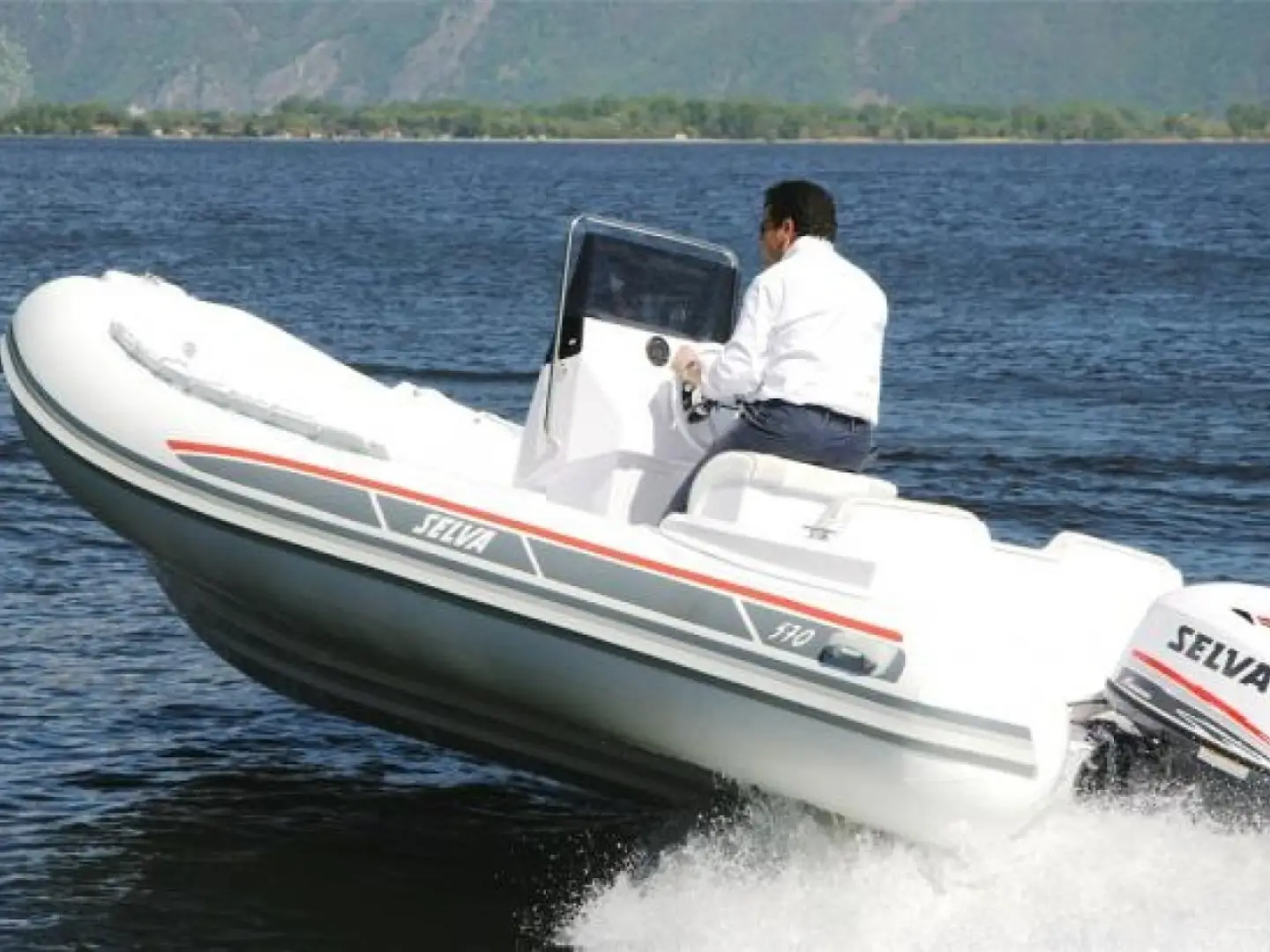 Selva 570 Elegance, photograph 2