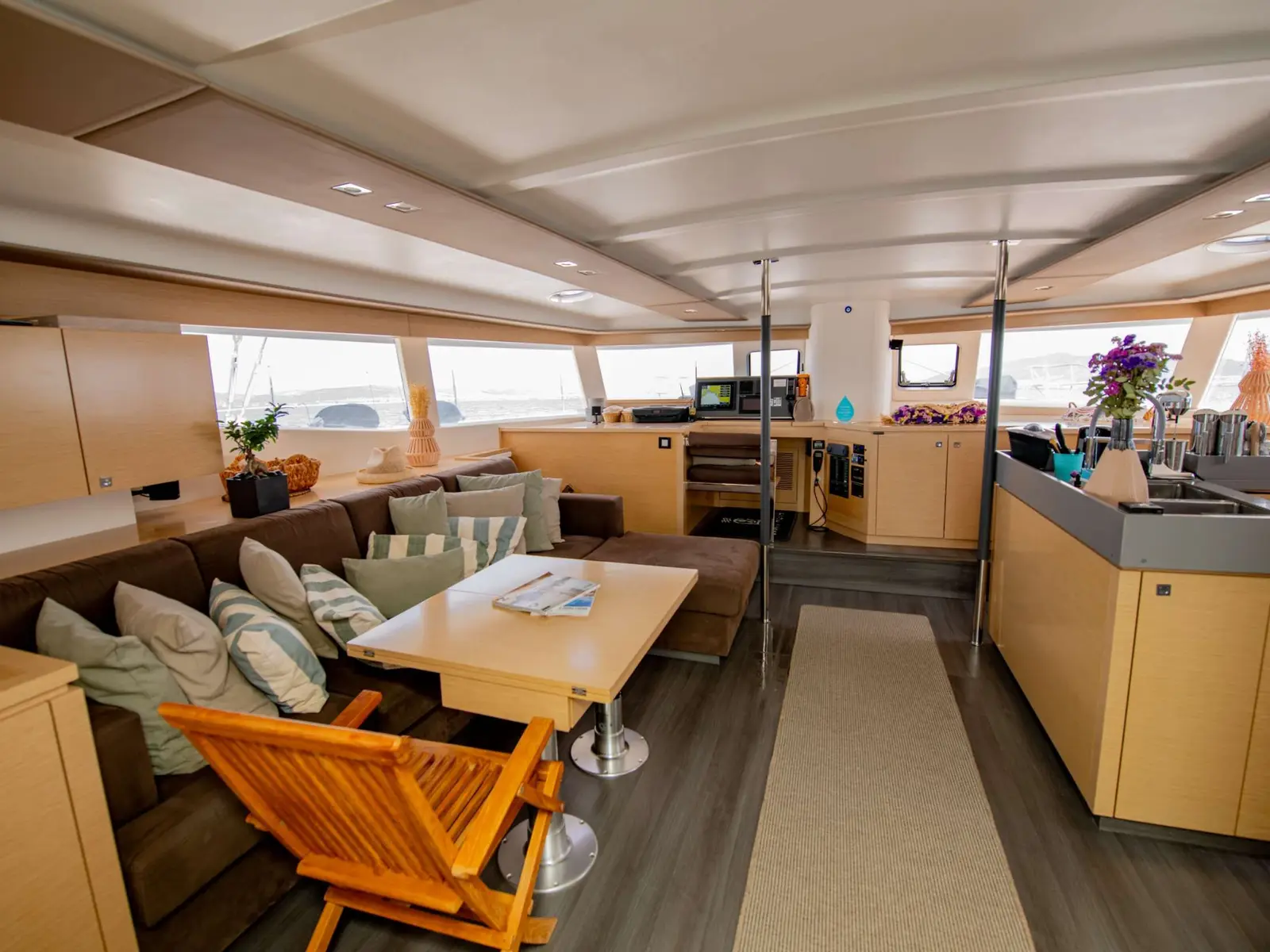 High Jinks, Interior image
