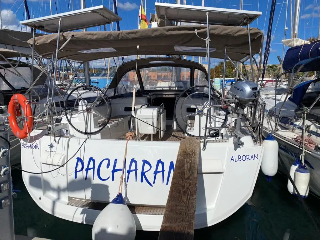 Alboran Pacharan (Cabo Verde), Sun Odyssey 519