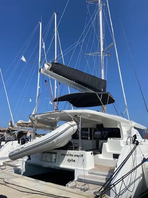 Star of the Seas IV, Sail + Dinghy
