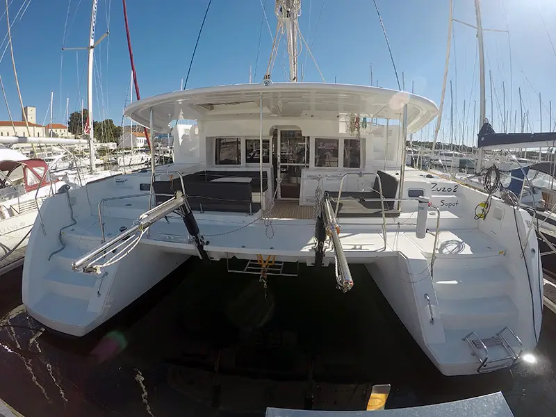 Zuzo 2, Lagoon 450F