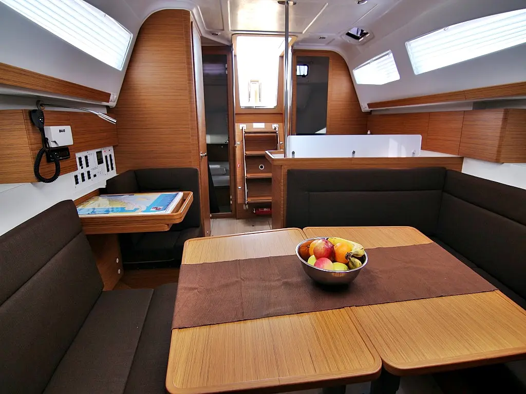 LYRA, Interior image