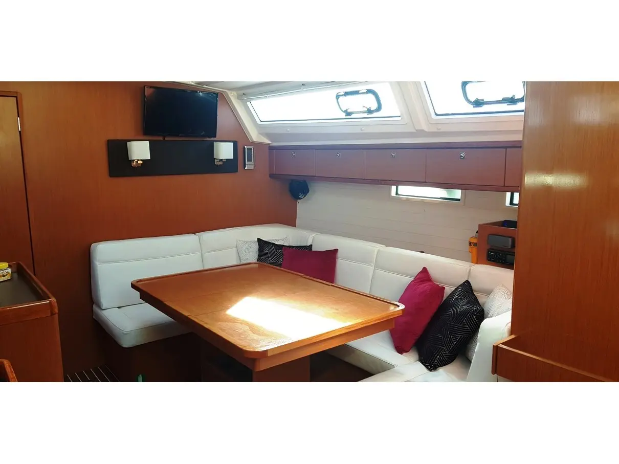 Leonidas Bavaria 46 Cruiser, Interior image