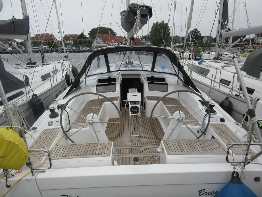 FIFTEEN, Hanse 458