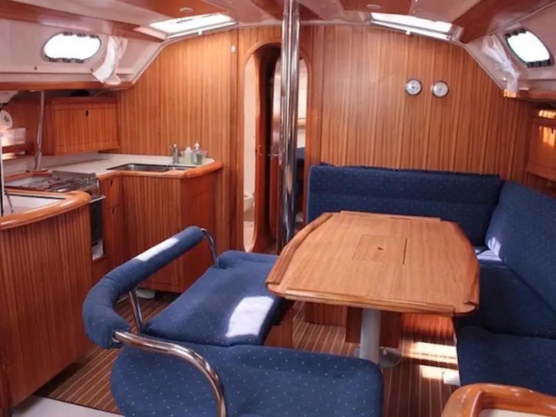 Andromeda, Interior image