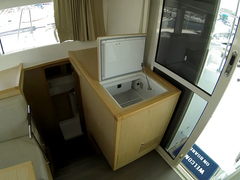 Bob Cat, Lagoon 39