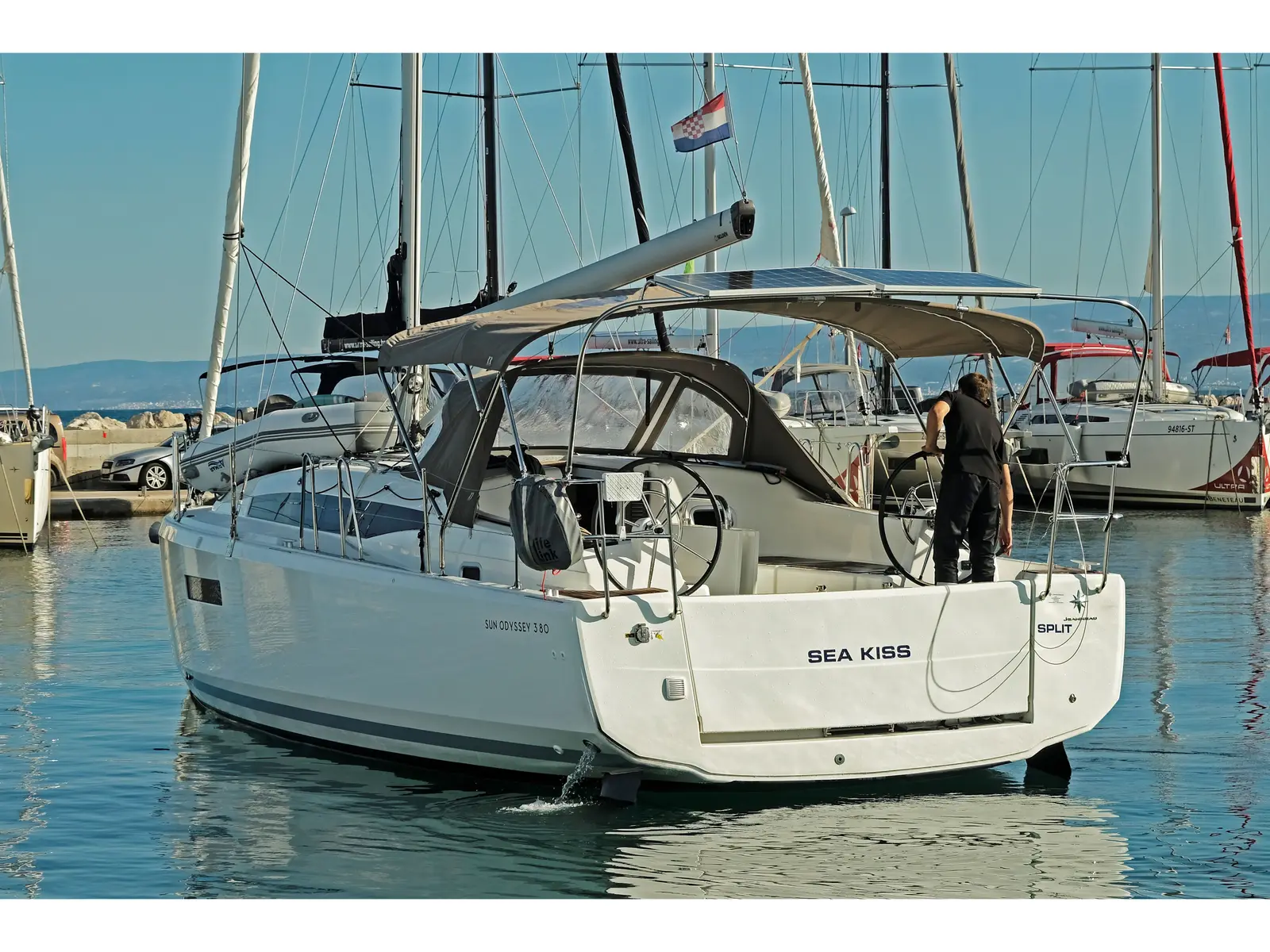 Sea Kiss, Main image