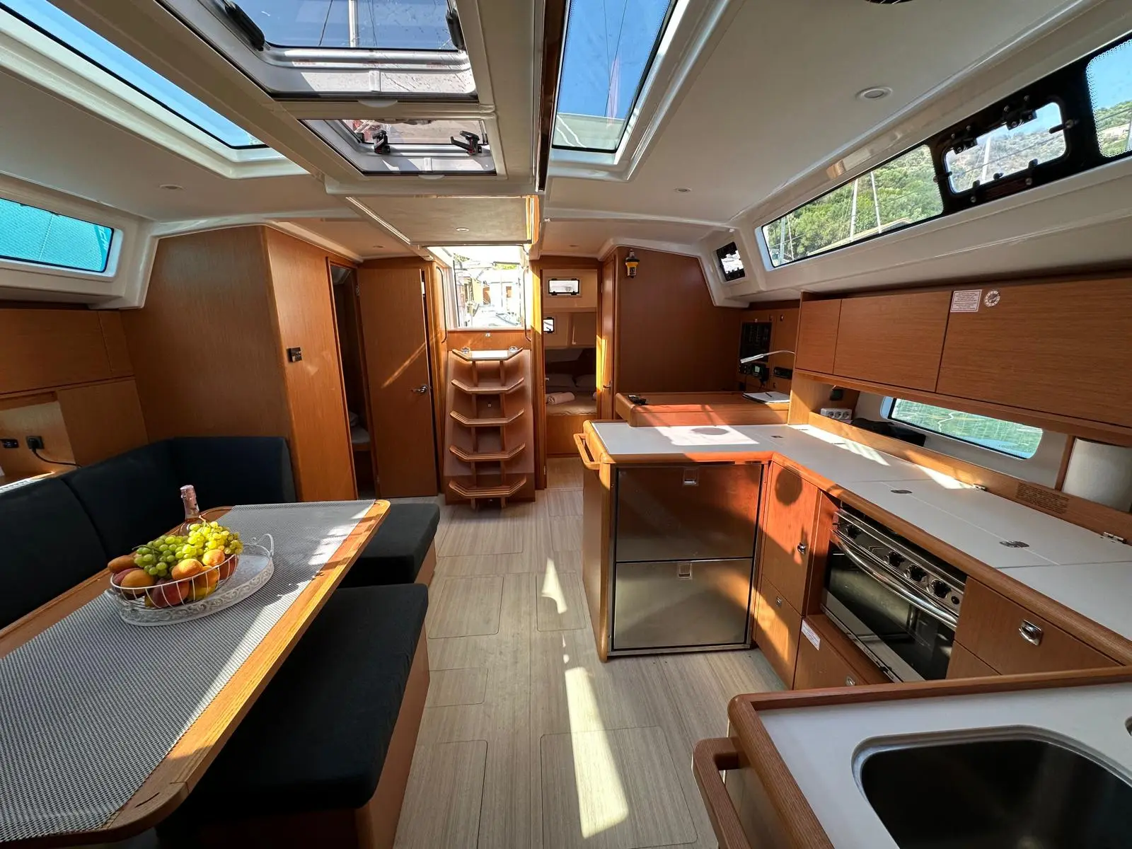 461 OCEAN BOULEVARD, Interior image