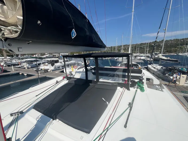 CARIAMA (air condition, generator, water maker, flybridge), photograph 4