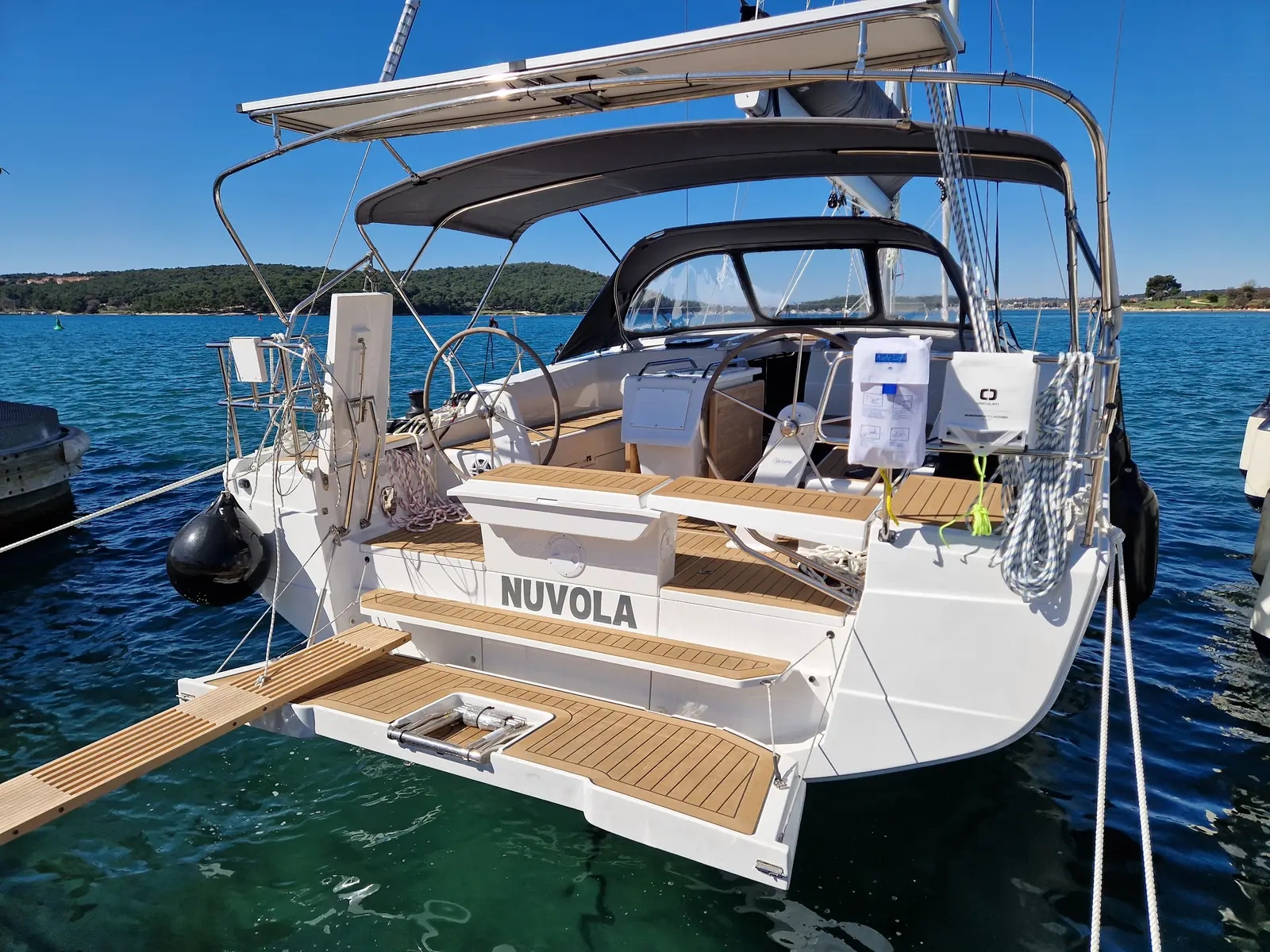Nuvola, photograph 4