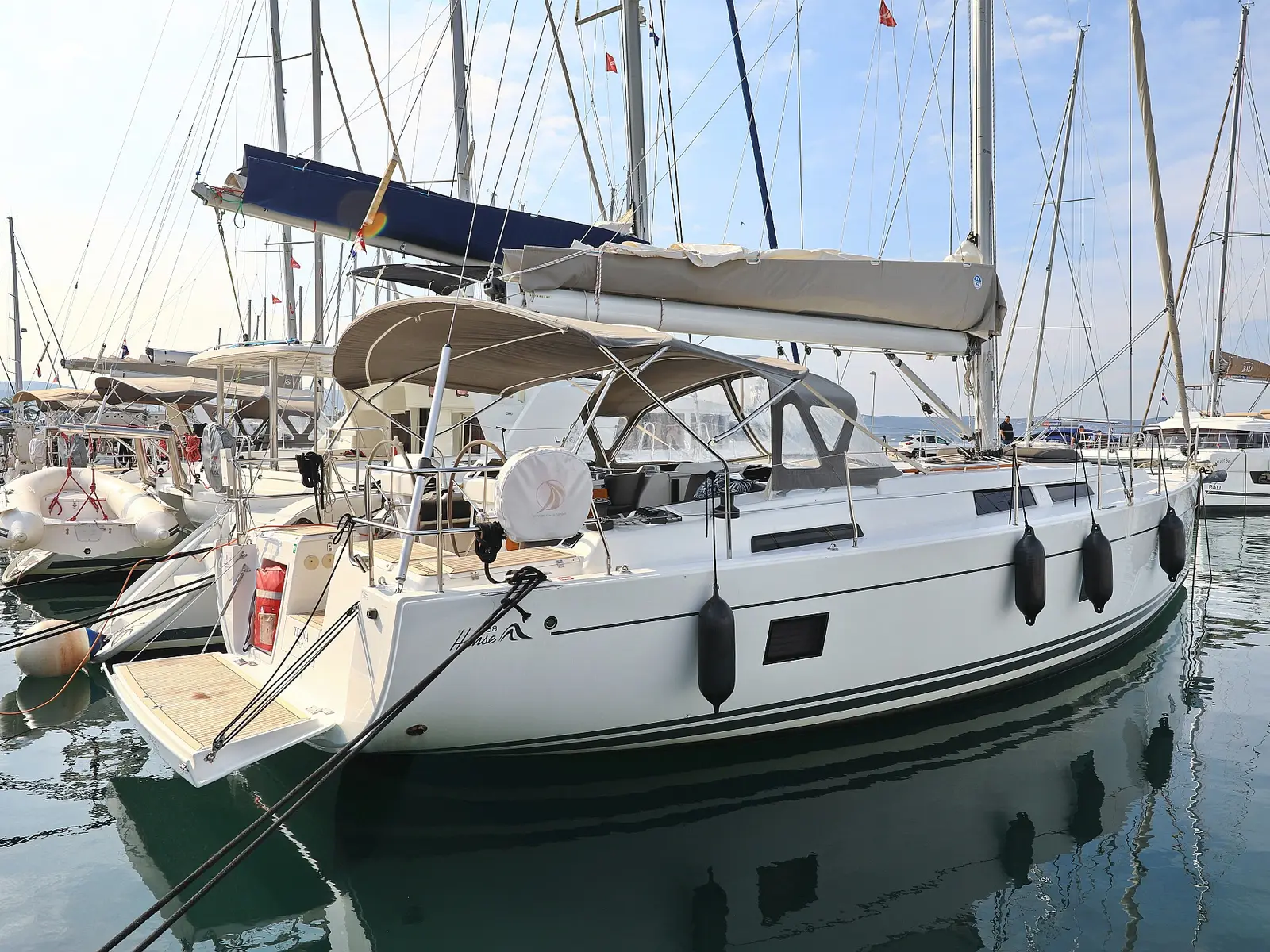Terna, Main image
