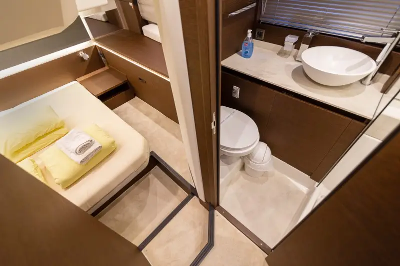 Brigadoon, Prestige 420 Fly