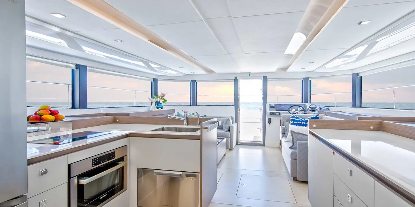 Moorings 464PC Exclusive, photograph 4