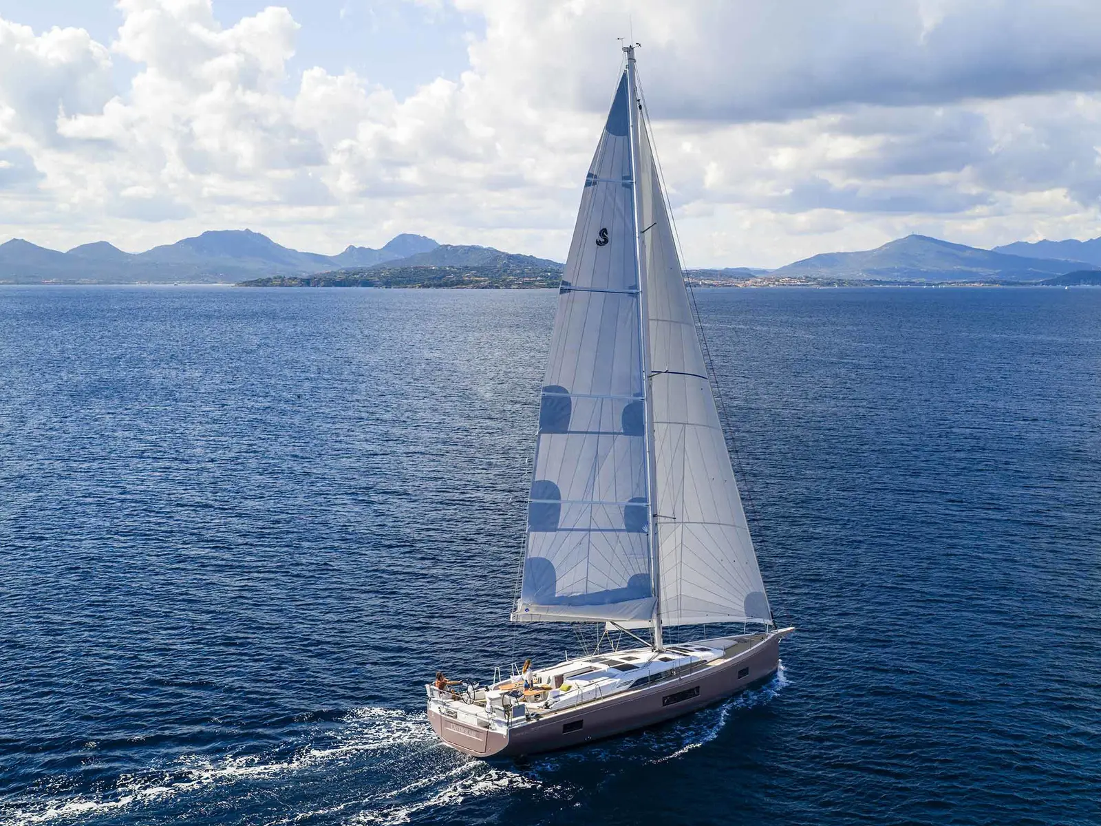 AYCA, Oceanis 52