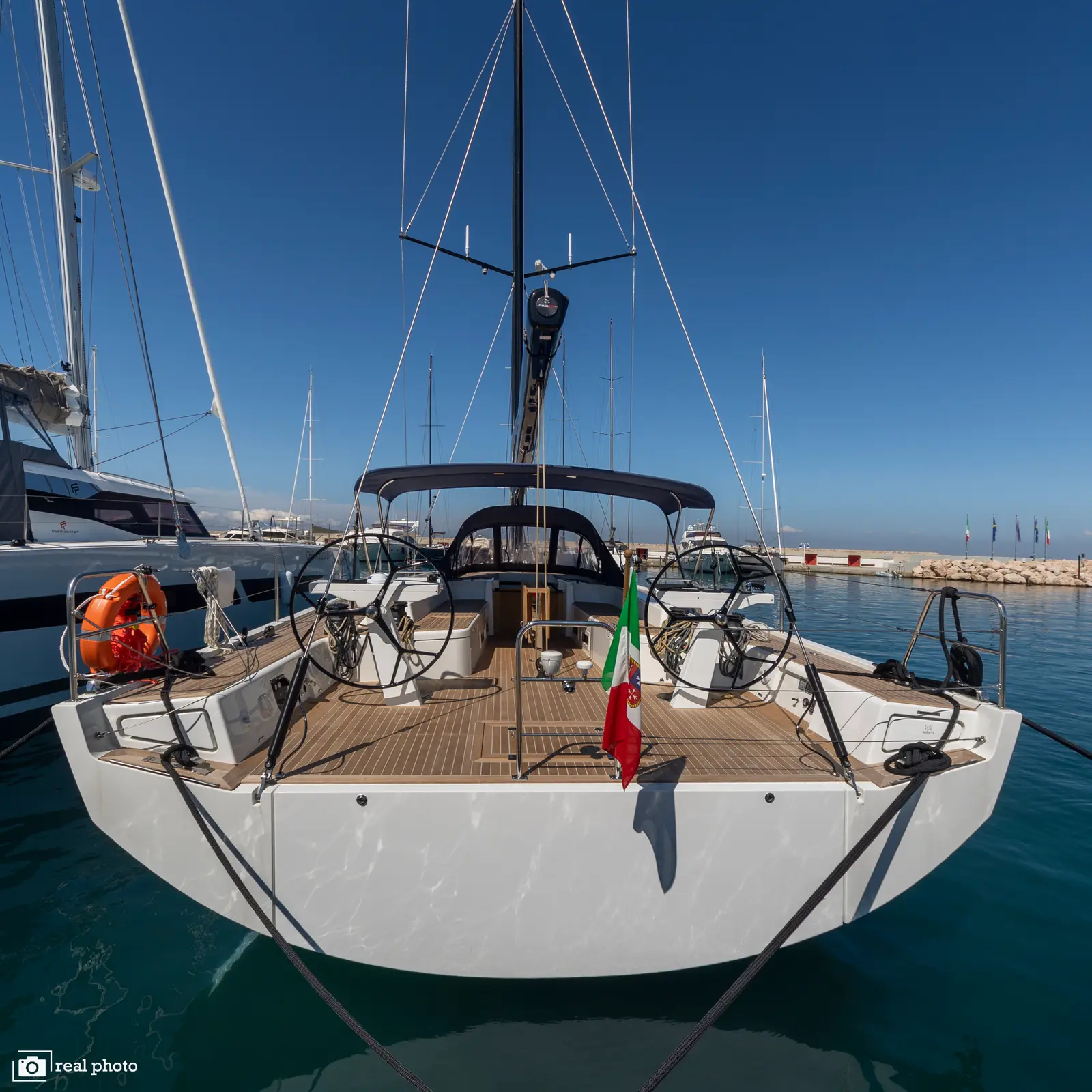 Avalon - Luxury - A/C, Watermaker, foto 21
