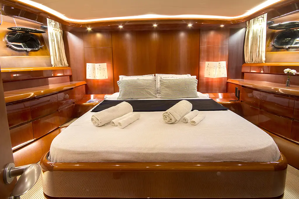 24M Deluxe Maiora Motoryacht, photograph 22