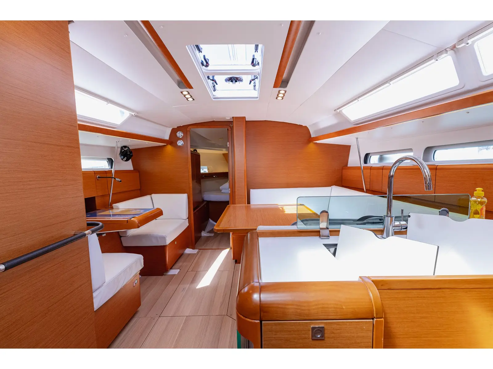 Sicc , Interior image