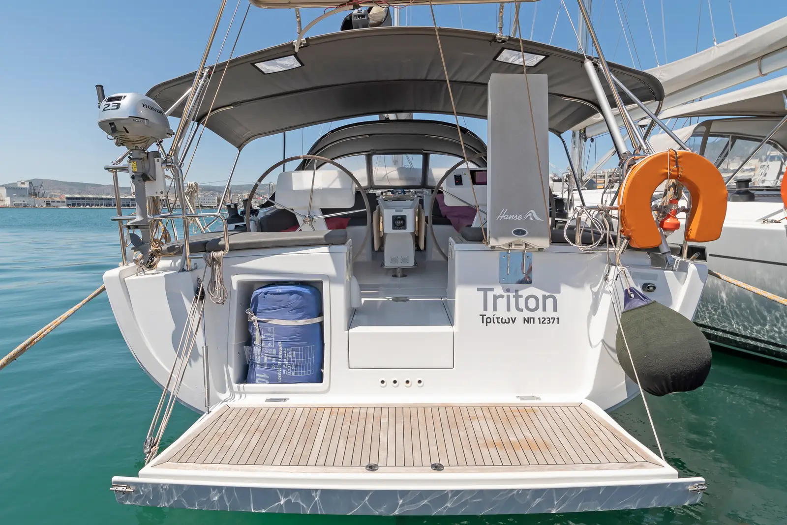 Triton, photograph 13