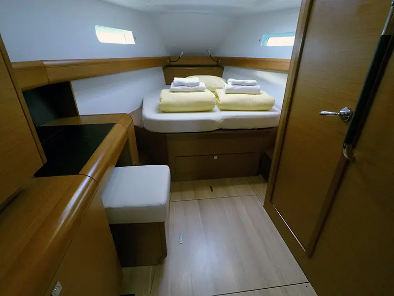 Elissa, Jeanneau Sun Odyssey 449