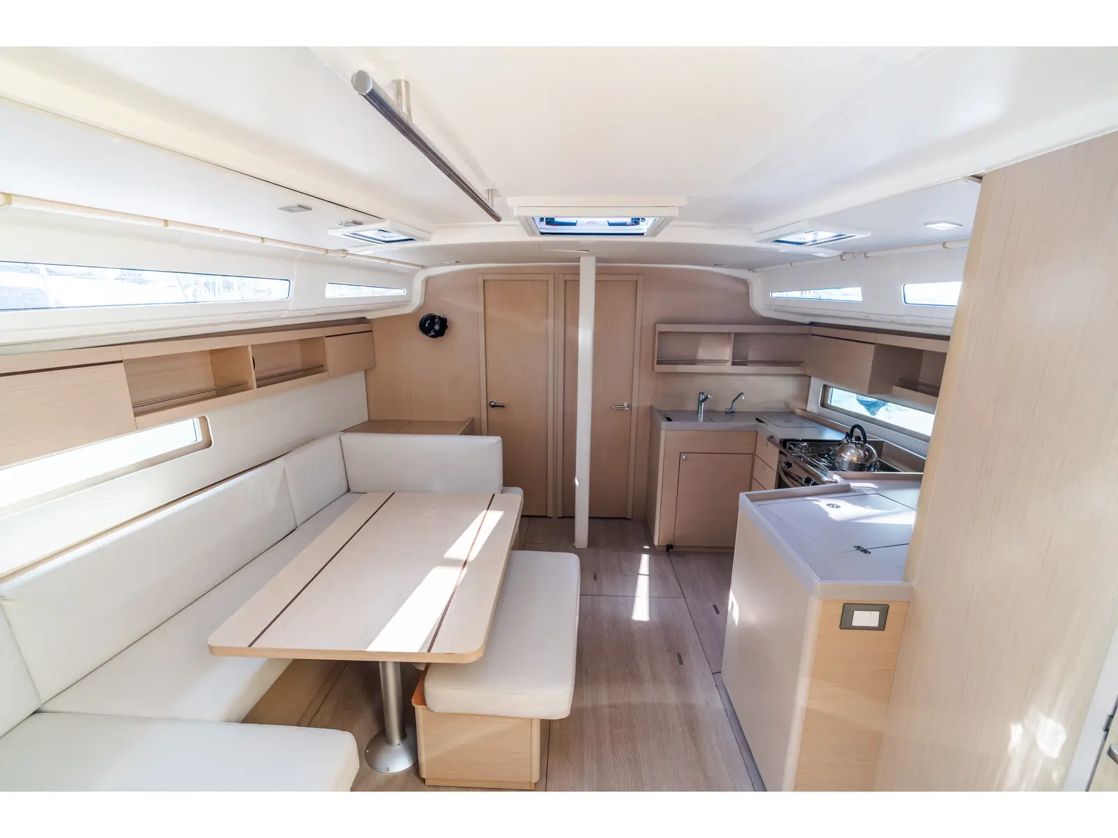 Tecla - Comfort line, Interior image