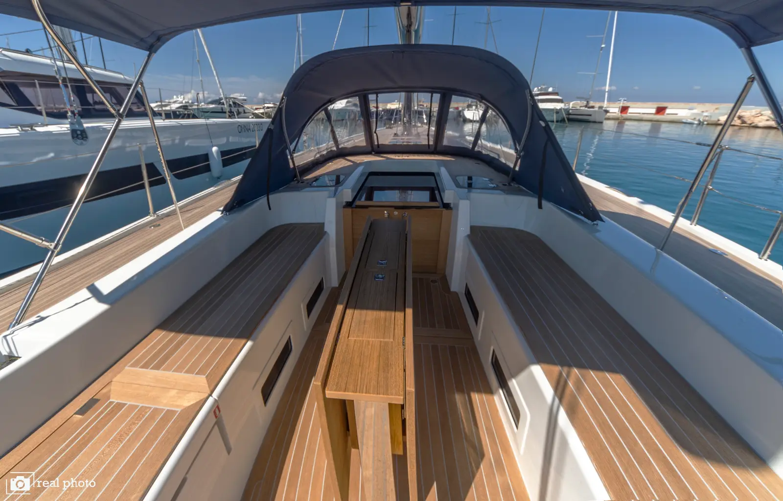Avalon - Luxury - A/C, Watermaker, foto 23