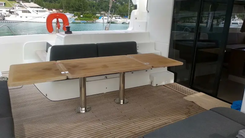Ocean, Lounge