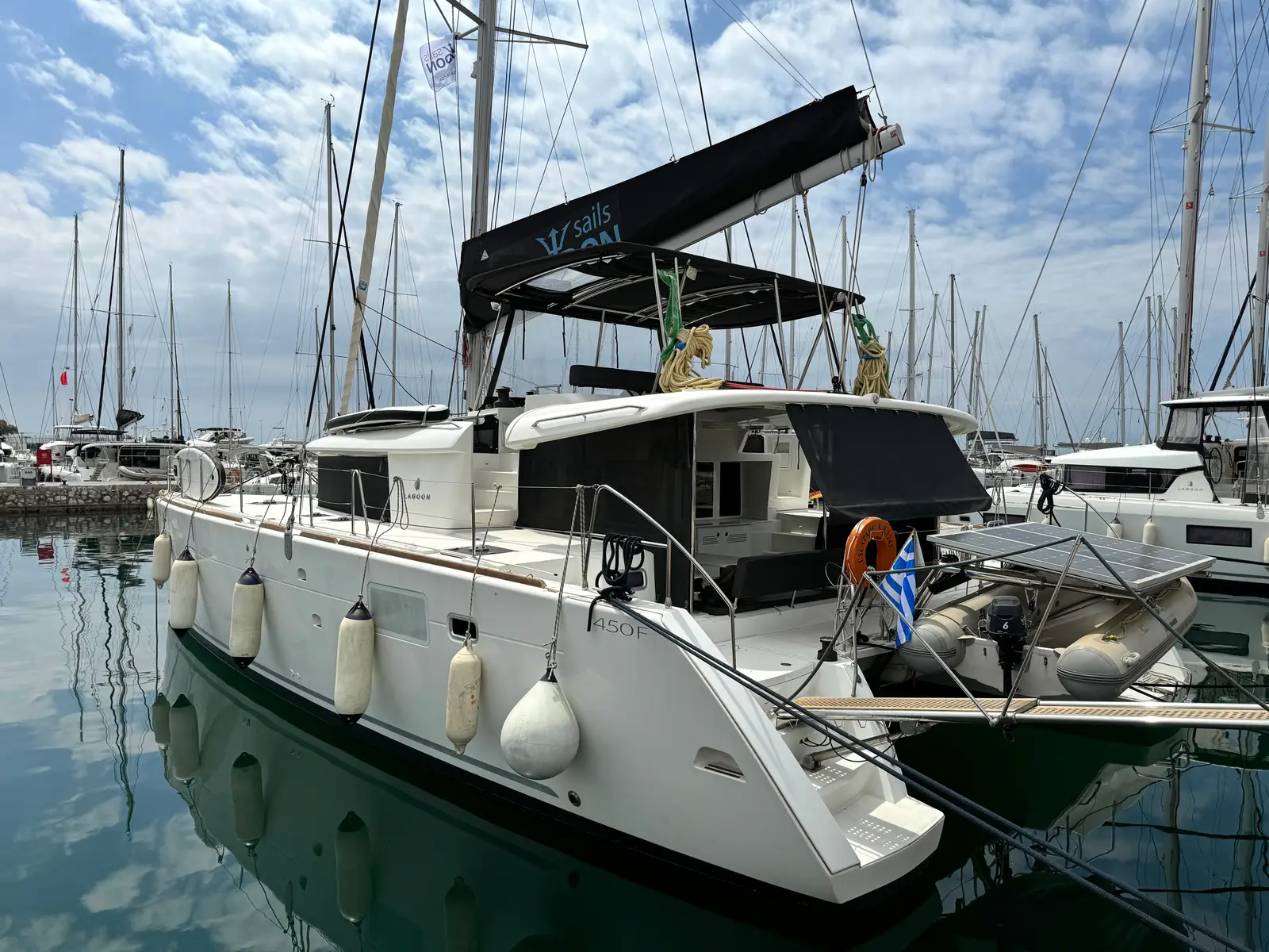 Escapade, Main image