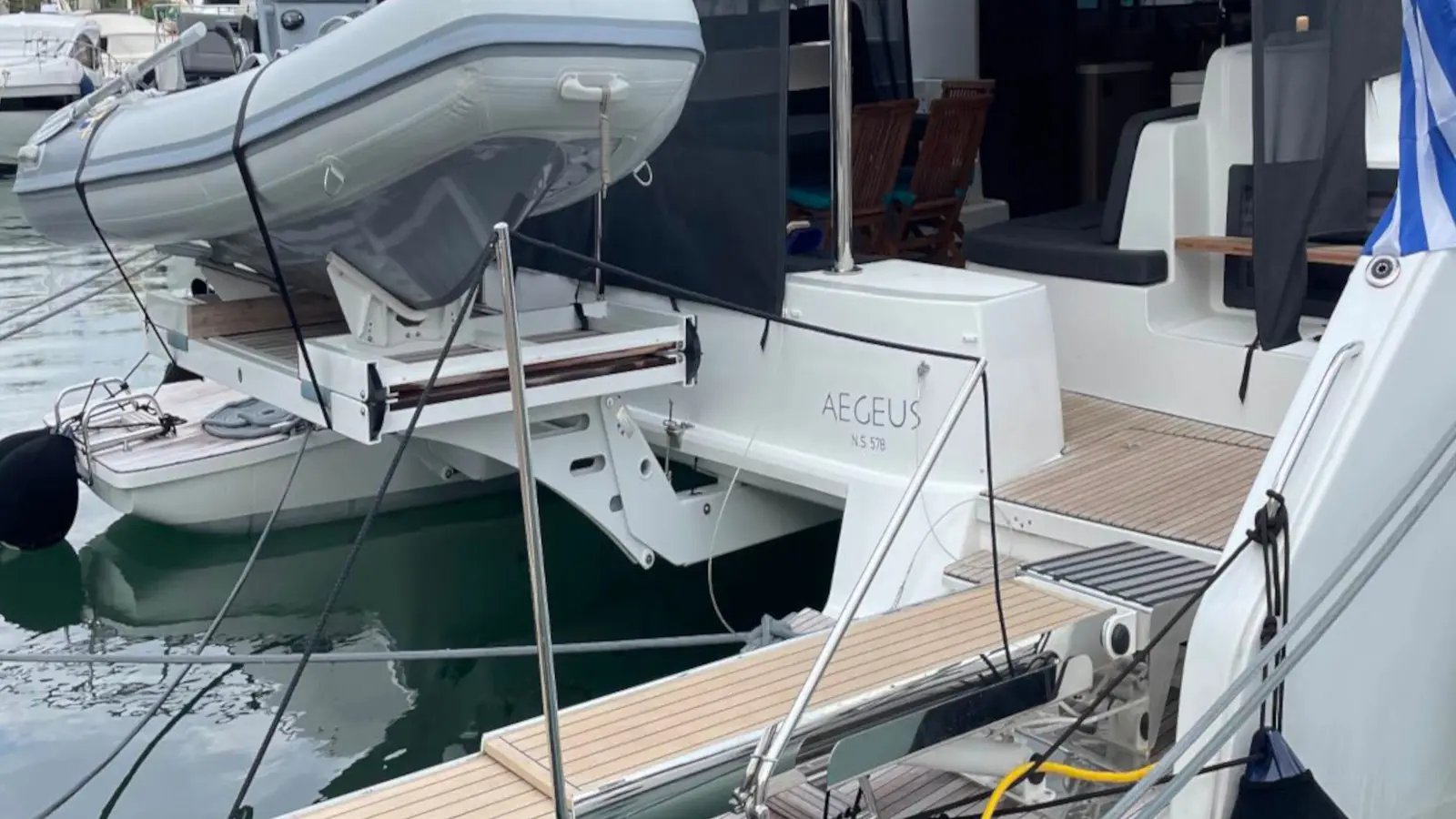 AEGEUS (A/C, Gen, W.Maker, Teak cockpit, underwater lights), photograph 7