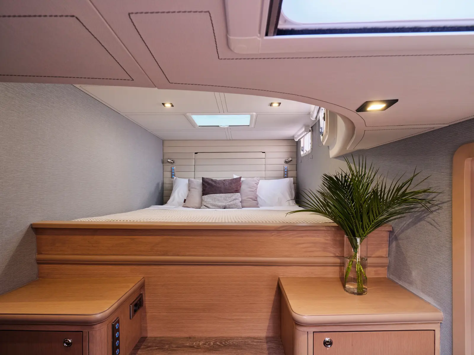 Sameli , Interior image