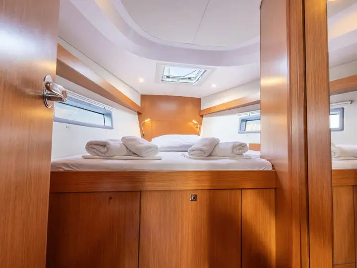 Lydia, Forward Cabin