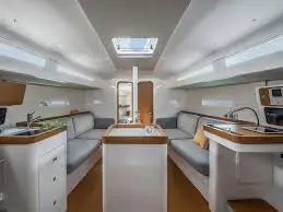 OSICA, Interior image