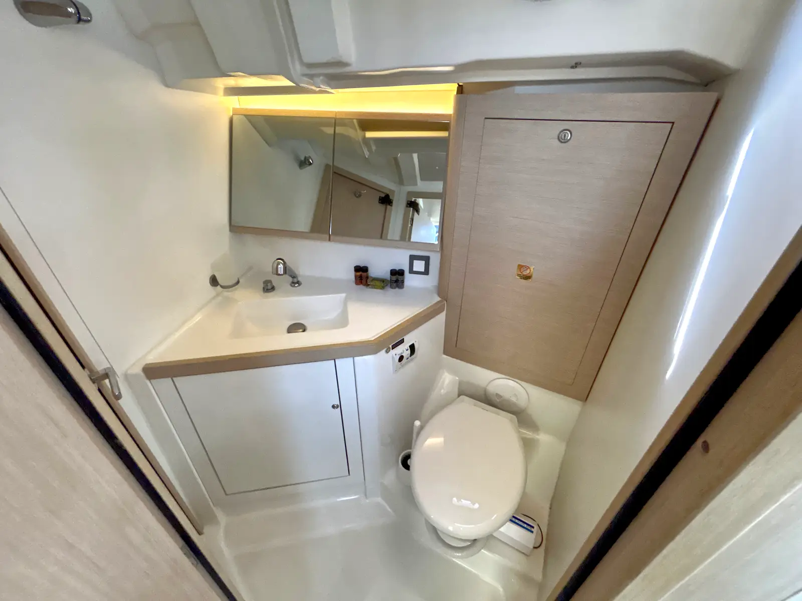 Capriccio (Refit 2025 - A/C - Generator - Electric Heads), foto 15