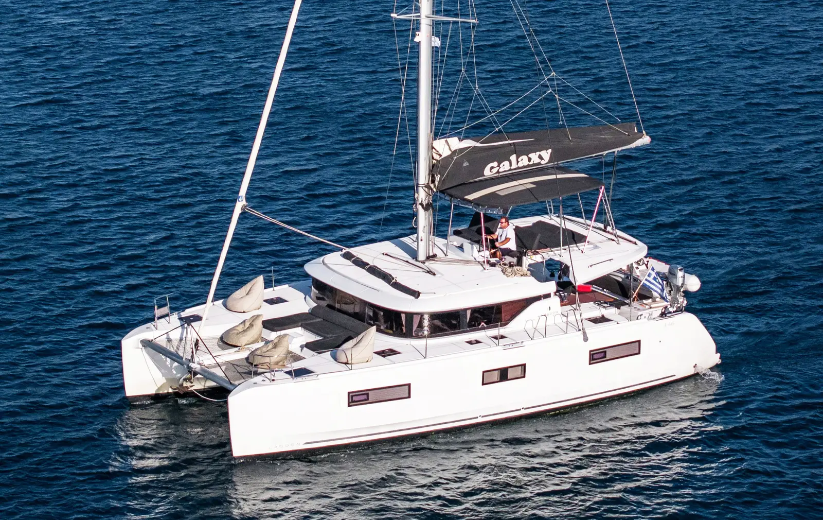 GALAXY (air condition, generator, water maker) _Skippered Only_, photograph 10