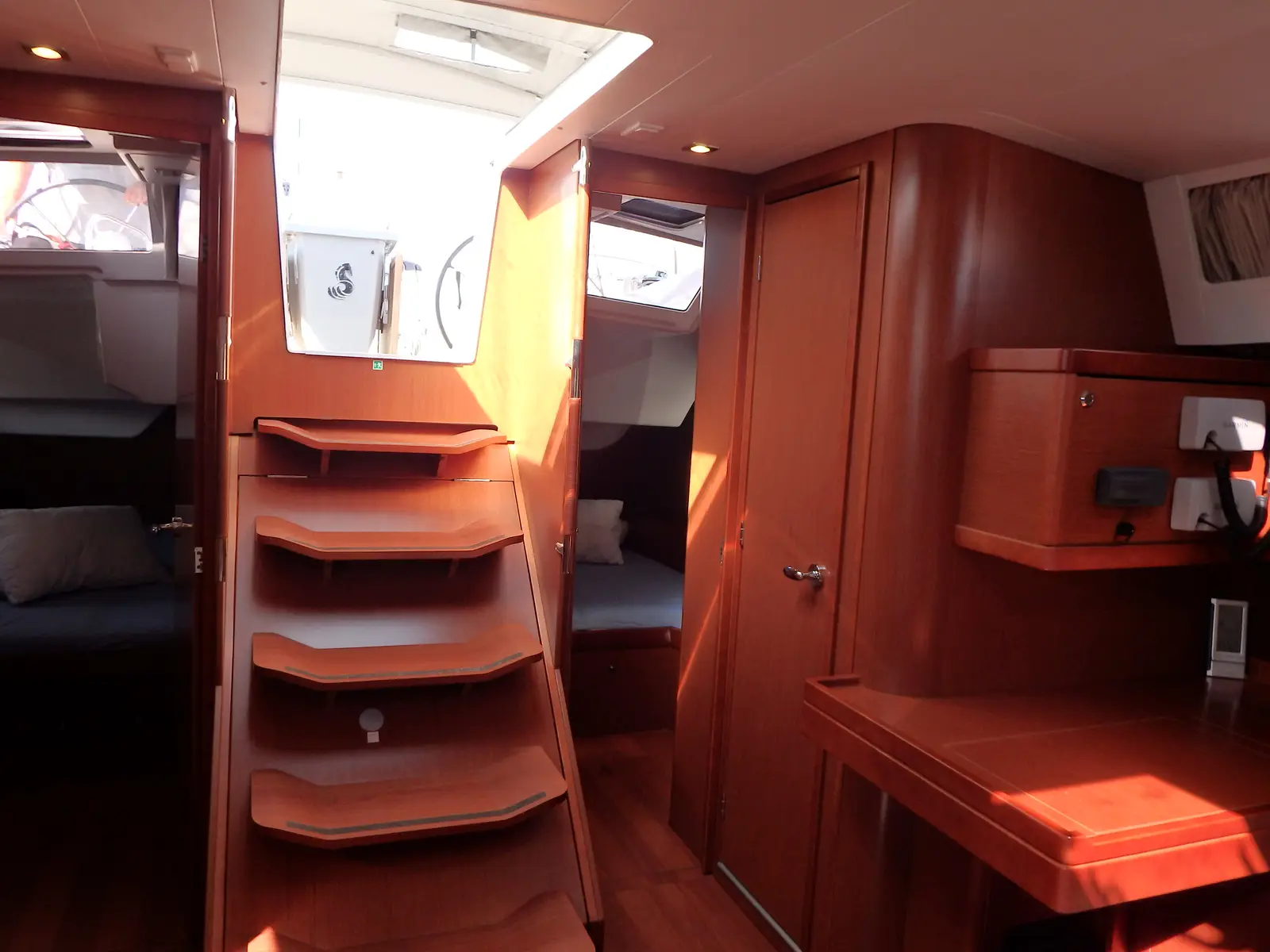 Oceanis 48, foto 27