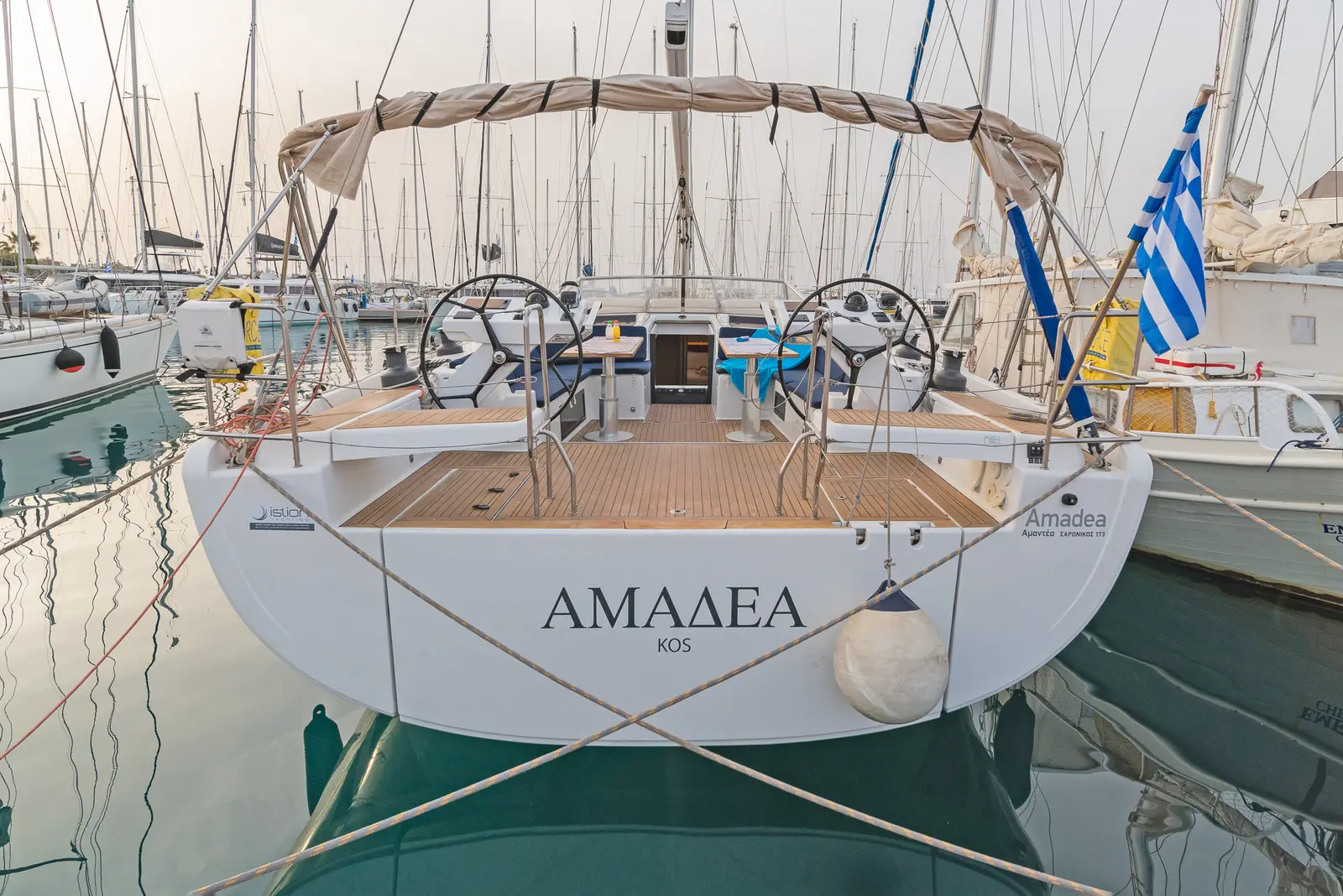 Amadea (ONLY SKIPPERED), photograph 4