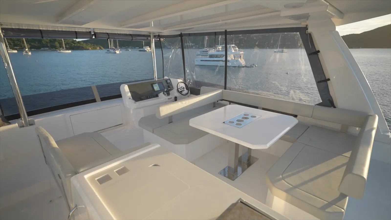 Moorings 403 PC Exclusive, photograph 6