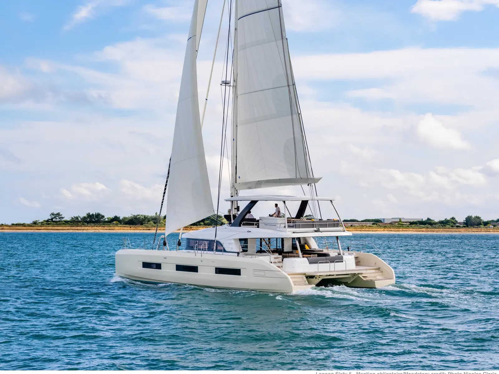 SAILUXE - La Controra, Main image