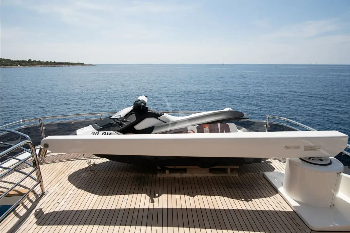 SEA BREEZE II, photograph 19