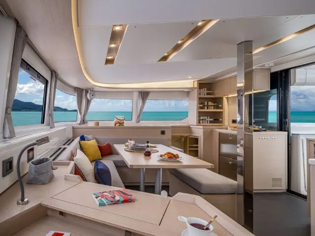 L46-22A, Interior image