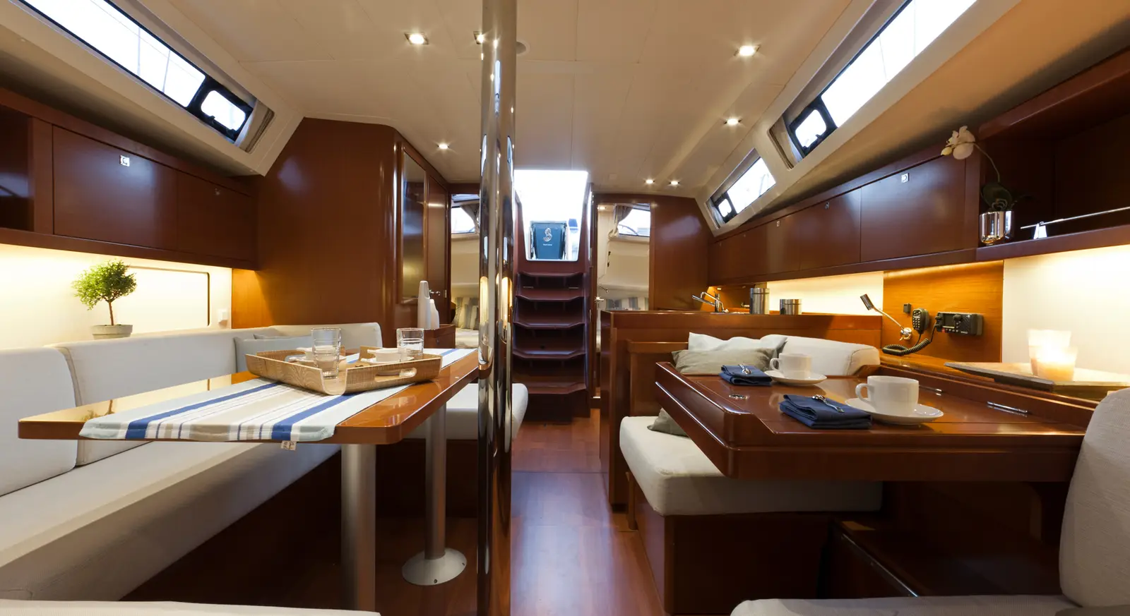 BELEZA - | AC | Bowthruster | Solar P, photograph 8
