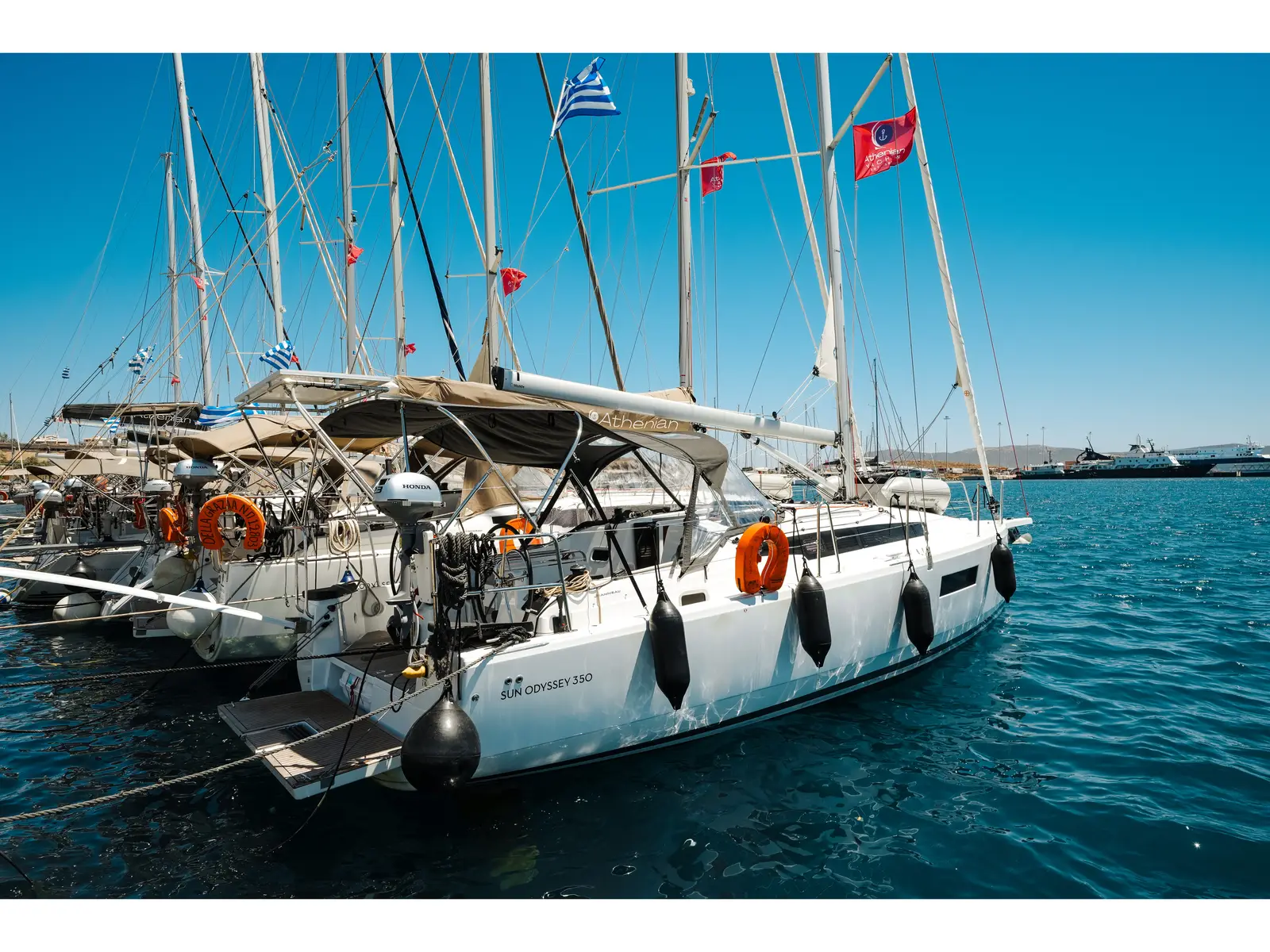 NorthWind 35, Sun Odyssey 350
