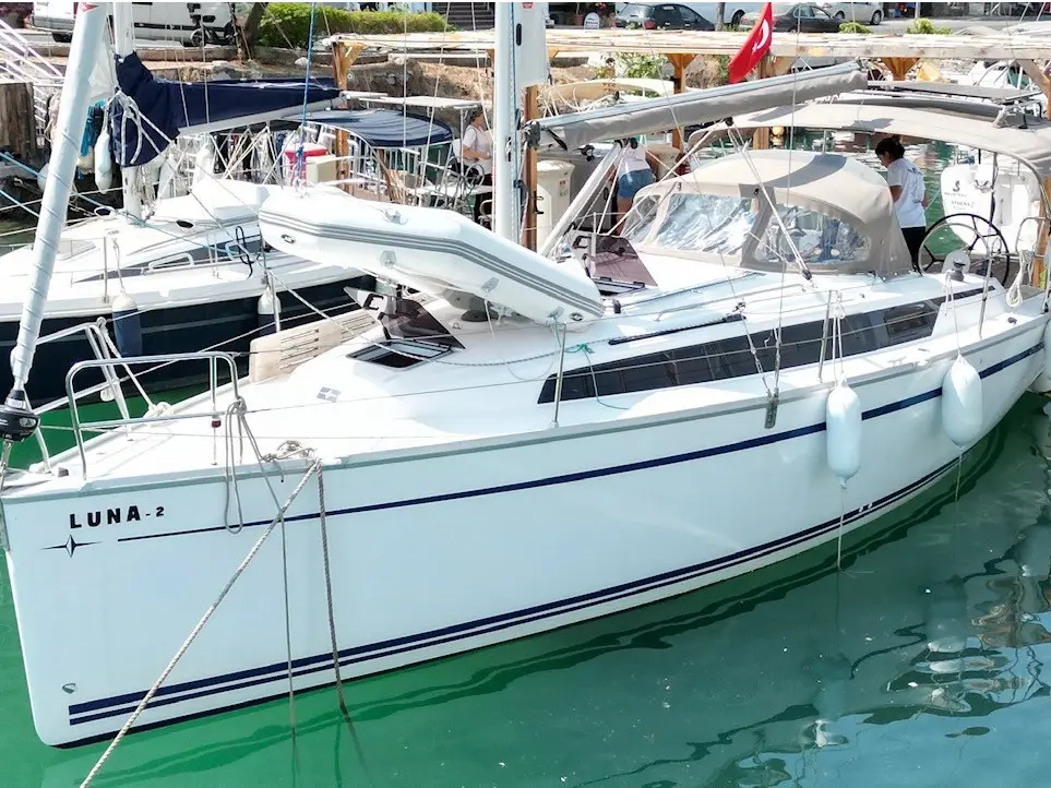 Luna 2, Bavaria 34 Cruiser